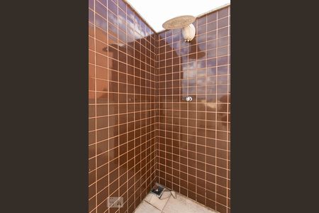 Apartamento à venda com 130m², 2 quartos e 2 vagas Apartamento à venda com 130m², 2 quartos e 2 vagasCobertura