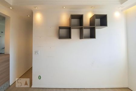 Sala de apartamento à venda com 2 quartos, 45m² em Jardim Canhema, Diadema