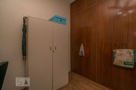 Apartamento à venda com 138m², 3 quartos e 2 vagas Apartamento à venda com 138m², 3 quartos e 2 vagasQuarto 2