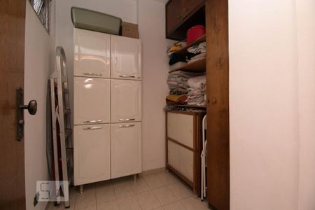 Apartamento à venda com 138m², 3 quartos e 2 vagas Apartamento à venda com 138m², 3 quartos e 2 vagasDispensa