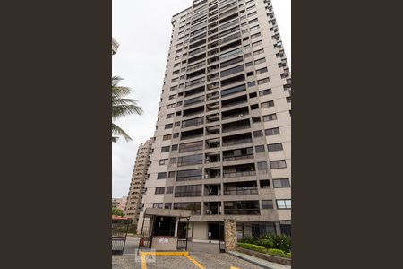 Apartamento à venda com 155m², 3 quartos e 2 vagas Apartamento à venda com 155m², 3 quartos e 2 vagasFachada do Condomínio