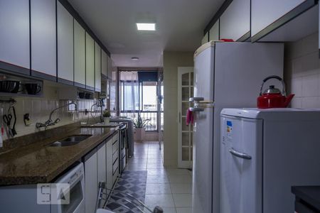 Apartamento à venda com 155m², 3 quartos e 2 vagas Apartamento à venda com 155m², 3 quartos e 2 vagasCozinha