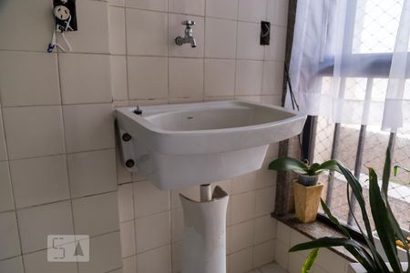 Apartamento à venda com 155m², 3 quartos e 2 vagas Apartamento à venda com 155m², 3 quartos e 2 vagasÁrea de Serviço