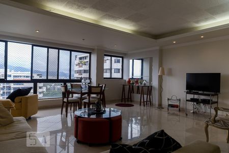 Sala de apartamento à venda com 3 quartos, 155m² em Barra da Tijuca, Rio de Janeiro
