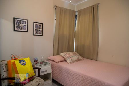 Apartamento à venda com 155m², 3 quartos e 2 vagas Apartamento à venda com 155m², 3 quartos e 2 vagasQuarto 2