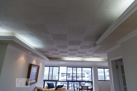 Detalhe Sala de apartamento à venda com 3 quartos, 155m² em Barra da Tijuca, Rio de Janeiro