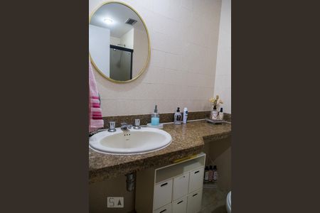 Apartamento à venda com 155m², 3 quartos e 2 vagas Apartamento à venda com 155m², 3 quartos e 2 vagasBanheiro