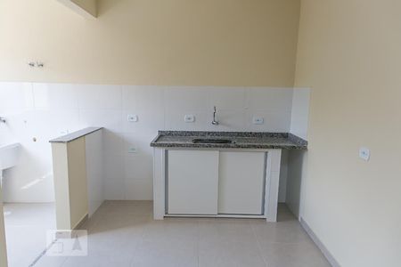Sala e Cozinha de apartamento para alugar com 1 quarto, 31m² em Vila Medeiros, São Paulo