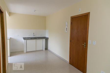 Sala e Cozinha de apartamento para alugar com 1 quarto, 31m² em Vila Medeiros, São Paulo