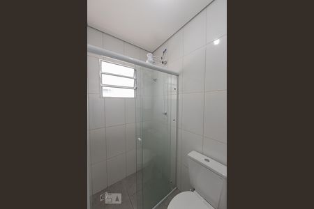 Banheiro Social de kitnet/studio para alugar com 1 quarto, 30m² em Quarta Parada, São Paulo