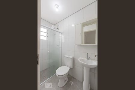 Banheiro Social de kitnet/studio para alugar com 1 quarto, 30m² em Quarta Parada, São Paulo