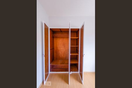 Quarto 1 de apartamento para alugar com 3 quartos, 110m² em Salgado Filho, Belo Horizonte