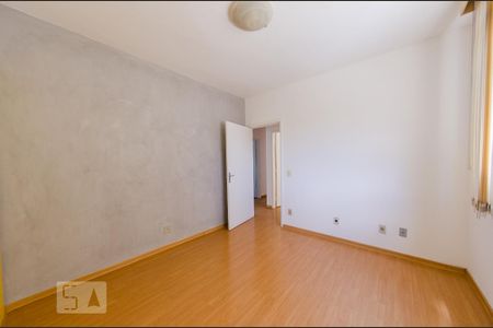 Apartamento para alugar com 110m², 3 quartos e 1 vaga Apartamento para alugar com 110m², 3 quartos e 1 vagaQuarto 2