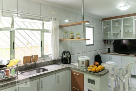 Casa à venda com 125m², 3 quartos e 2 vagasCozinha
