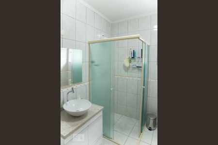 Casa à venda com 125m², 3 quartos e 2 vagasBanheiro