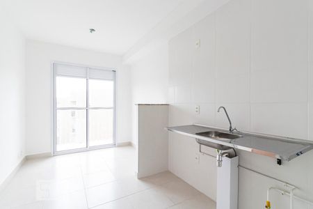 Apartamento à venda com 28m², 1 quarto e sem vagaSala e Cozinha