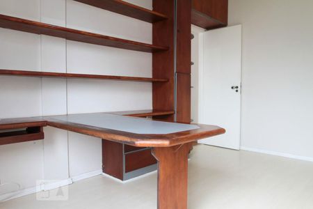 Apartamento à venda com 99m², 4 quartos e 1 vagaQuarto 2