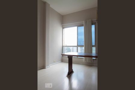 Apartamento à venda com 99m², 4 quartos e 1 vagaQuarto 2