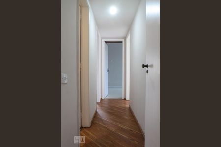 Corredor de apartamento à venda com 4 quartos, 99m² em Jardim Botânico, Rio de Janeiro