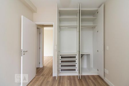 Apartamento à venda com 56m², 2 quartos e 1 vaga Apartamento à venda com 56m², 2 quartos e 1 vagaQuarto Suíte - Detalhe armários