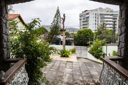 Vista da Sala de casa à venda com 5 quartos, 473m² em Campo Grande, Rio de Janeiro