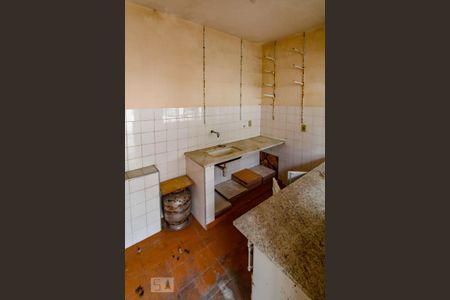 Casa à venda com 250m², 3 quartos e 1 vaga Casa à venda com 250m², 3 quartos e 1 vagaEdícula