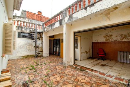 Casa à venda com 250m², 3 quartos e 1 vaga Casa à venda com 250m², 3 quartos e 1 vagaQuintal