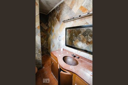 Casa à venda com 250m², 3 quartos e 1 vaga Casa à venda com 250m², 3 quartos e 1 vagaBanheiro da Suíte