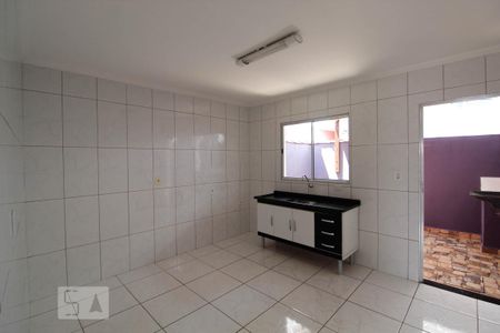 Cozinha de casa para alugar com 1 quarto, 50m² em Jardim Bela Vista, Guarulhos
