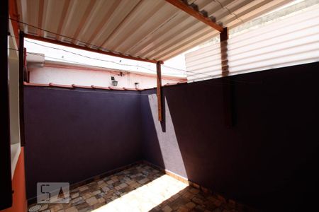 Casa para alugar com 50m², 1 quarto e sem vagaÁrea de Serviço