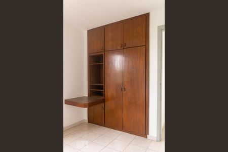 Apartamento à venda com 64m², 2 quartos e 1 vagaQuarto 2