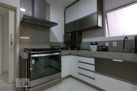Apartamento à venda com 220m², 3 quartos e 4 vagasCozinha