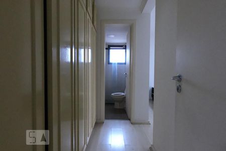 Apartamento à venda com 220m², 3 quartos e 4 vagasSuite 1