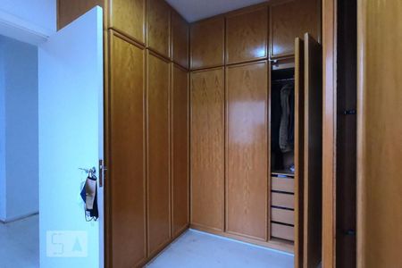 Apartamento à venda com 220m², 3 quartos e 4 vagasSuíte 3