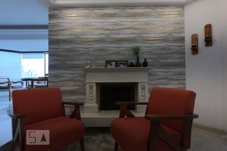 Apartamento à venda com 220m², 3 quartos e 4 vagasSala