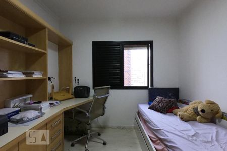 Apartamento à venda com 220m², 3 quartos e 4 vagasSuíte 2