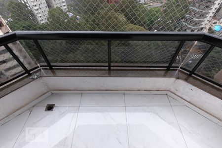 Apartamento à venda com 220m², 3 quartos e 4 vagasSuite 1