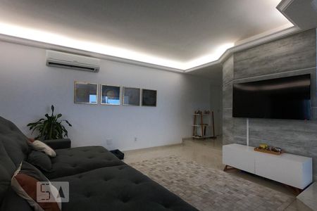Apartamento à venda com 220m², 3 quartos e 4 vagasSala