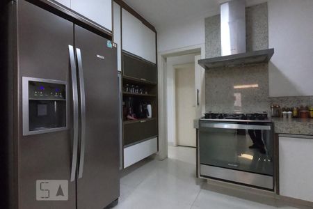 Apartamento à venda com 220m², 3 quartos e 4 vagasCozinha