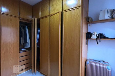 Apartamento à venda com 220m², 3 quartos e 4 vagasSuíte 3