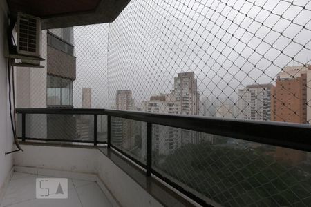 Apartamento à venda com 220m², 3 quartos e 4 vagasSuíte 3