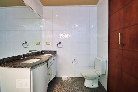 Apartamento à venda com 150m², 3 quartos e 3 vagasBanheiro da Suíte