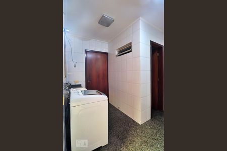 Apartamento à venda com 150m², 3 quartos e 3 vagasLavanderia