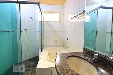 Apartamento à venda com 150m², 3 quartos e 3 vagasBanheiro da Suíte