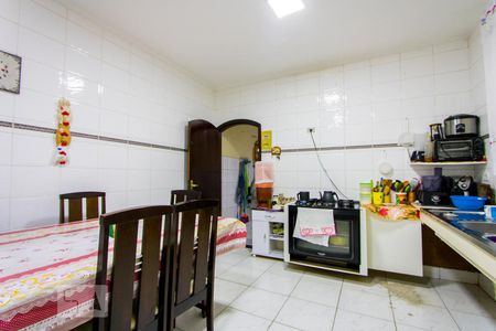 Casa à venda com 116m², 3 quartos e 2 vagas Casa à venda com 116m², 3 quartos e 2 vagasCozinha