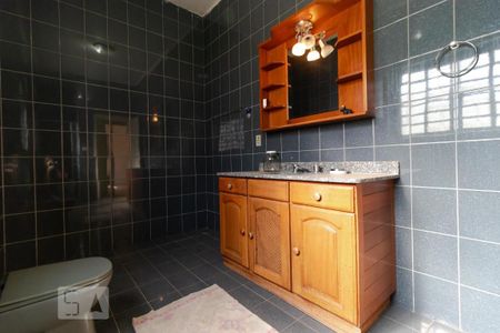 Casa à venda com 190m², 2 quartos e 3 vagasBanheiro