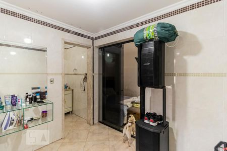 Banheiro da Suíte 1 de apartamento à venda com 3 quartos, 180m² em Santa Efigênia, São Paulo