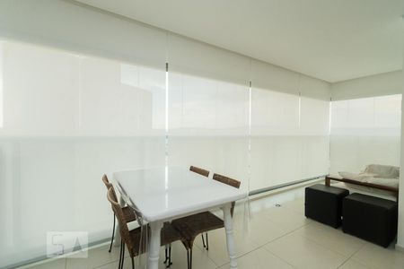 Apartamento à venda com 69m², 1 quarto e 2 vagasVaranda da Sala
