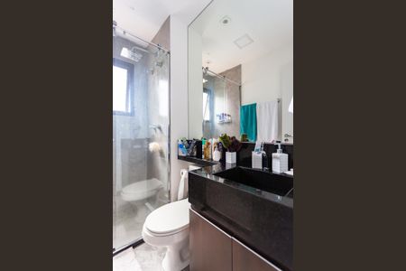 Apartamento à venda com 61m², 2 quartos e 1 vaga Apartamento à venda com 61m², 2 quartos e 1 vagaBanheiro da Suíte