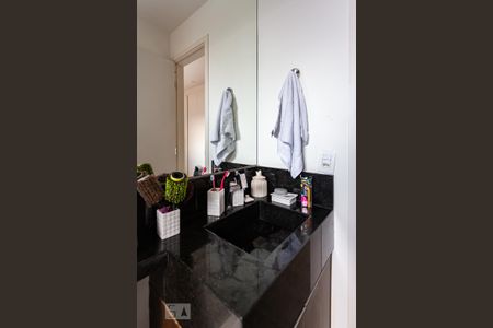 Banheiro da Suíte  de apartamento à venda com 2 quartos, 61m² em Continental, Osasco